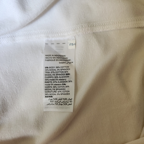 Chico's Long Sleeve Stretchy White Tunic Long Sleeves Vee Neck - Picture 5 of 8